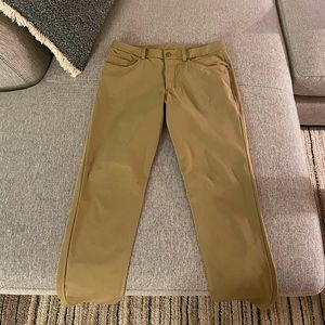 Lululemon 5-Pocket ABC Pants - Classic Fit - 34/32 - Khaki